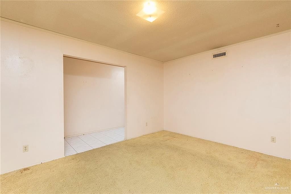 719 Walnut Ave McAllen, TX 78501 - Thumbnail 3