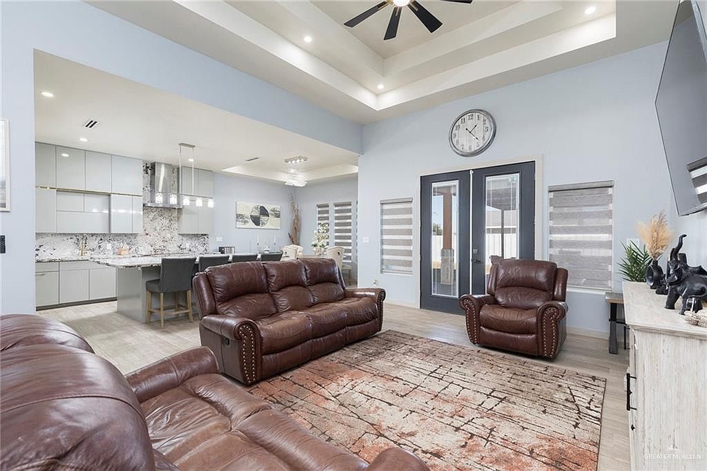 39016 Mile 4 Rd Penitas, TX 78576 - Thumbnail 3