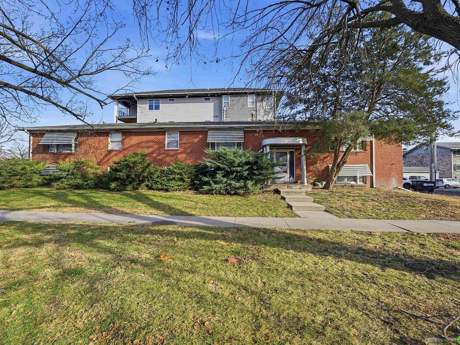 1501 F St Lincoln, NE 68508 - Thumbnail 3