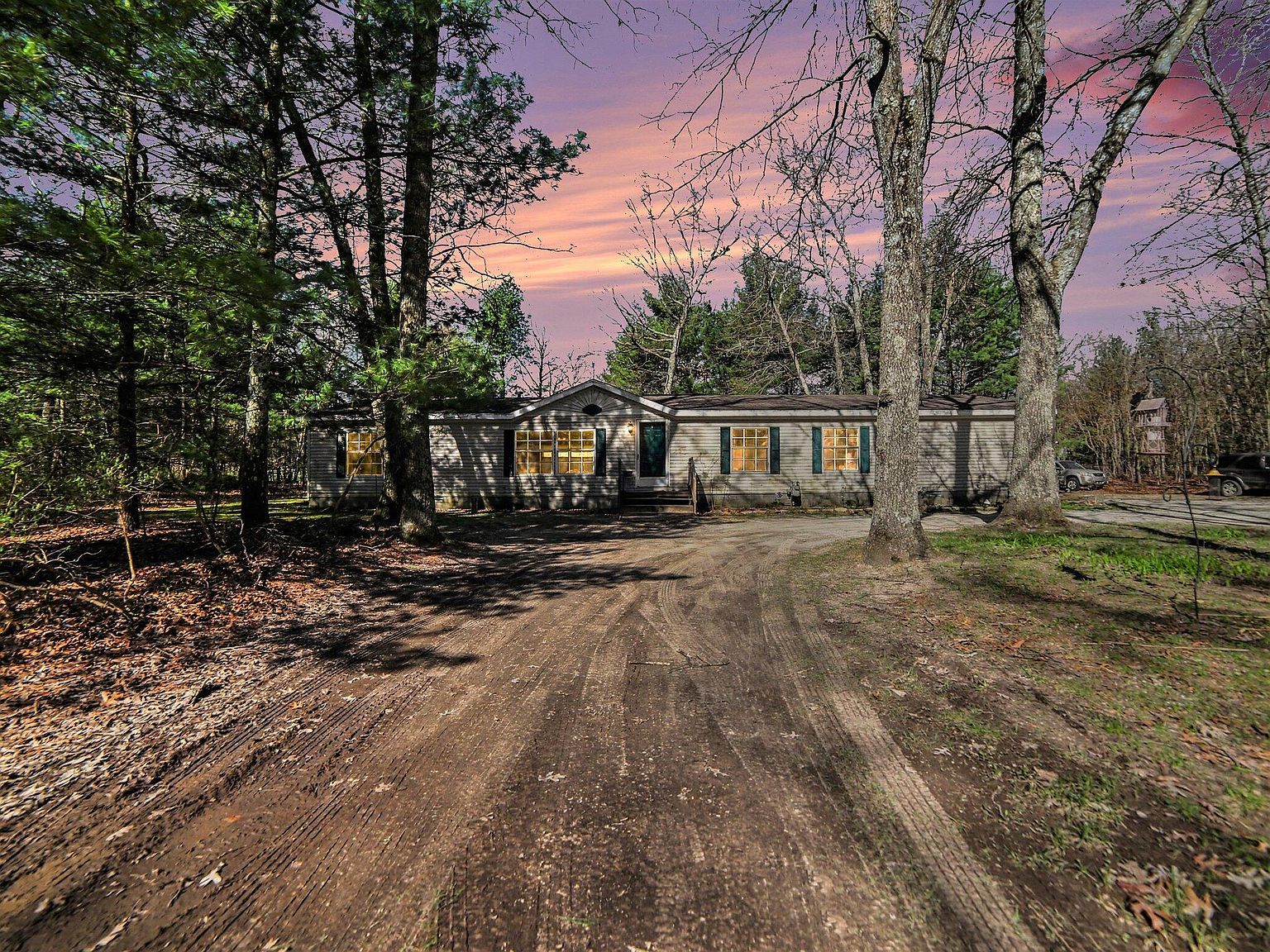 6405 Scott St Twin Lake, MI 49457 - Thumbnail 3