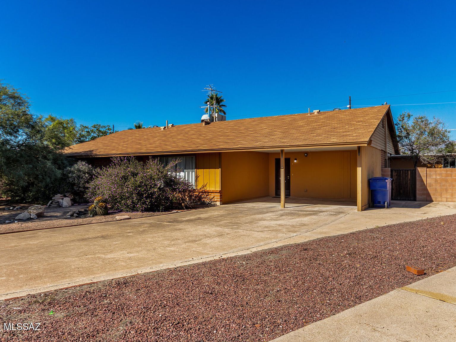 8067 E 7th St Tucson, AZ 85710 - Thumbnail 3