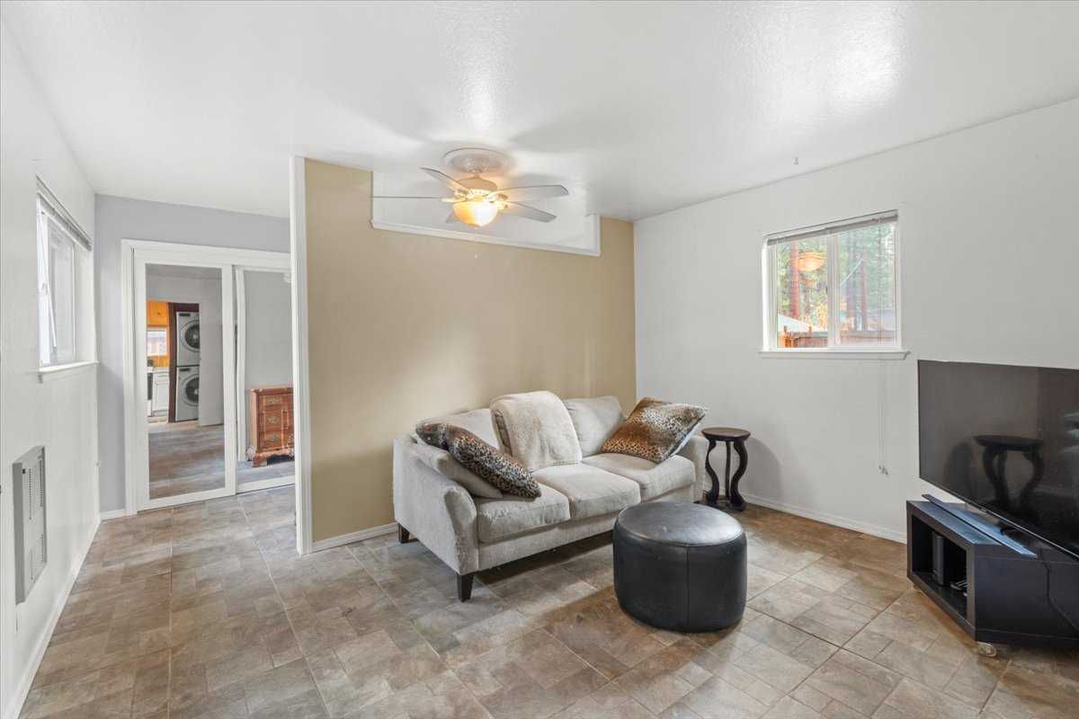 2520 Osborne Avenue, South Lake Tahoe, CA, USA, 96150 - Thumbnail 3