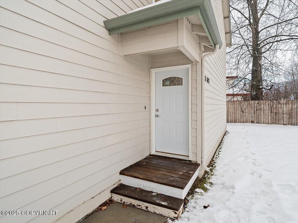 8421 Duben Ave #16 Anchorage, AK 99504 - Thumbnail 3