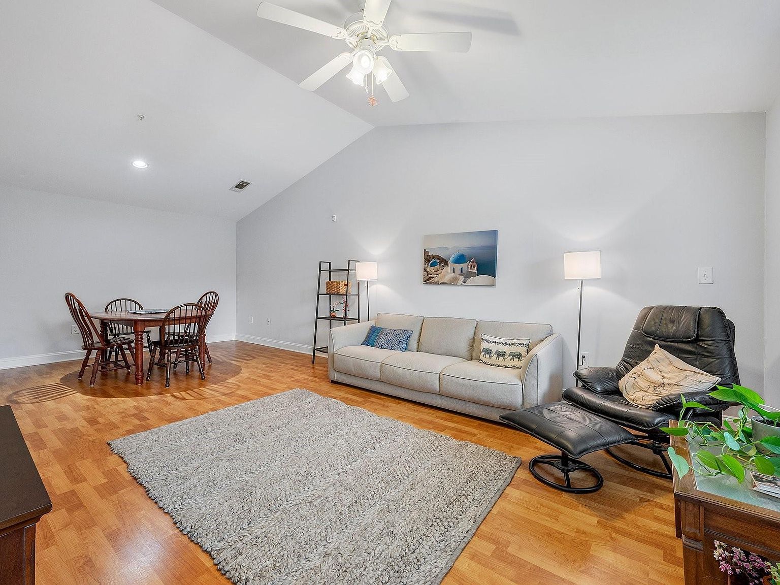 1725 Harvey Mitchell Pkwy S APT 2433 College Station, TX 77840 - Thumbnail 3