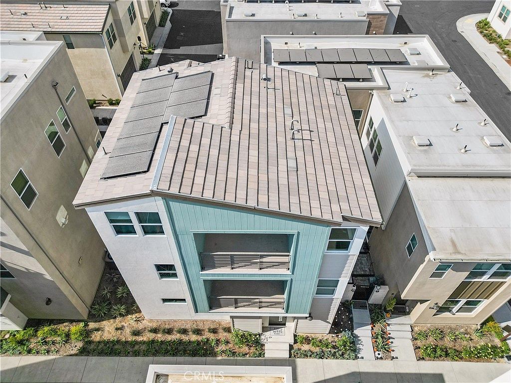 27422 Pioneer Ct Valencia, CA 91381 - Thumbnail 3