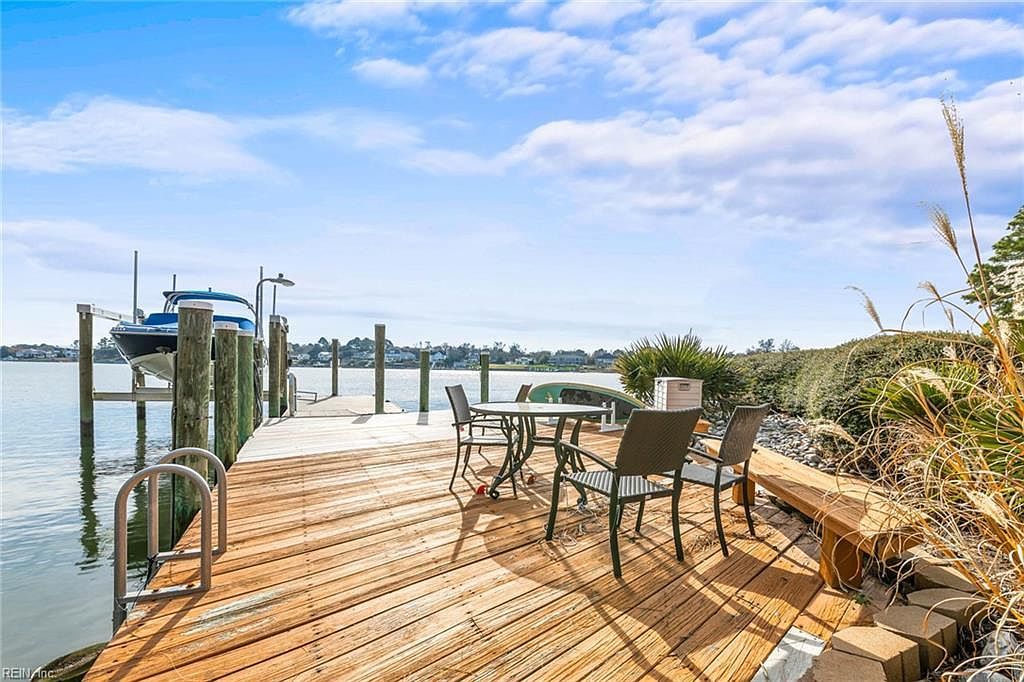 2001 English Cedar Cir Virginia Beach, VA 23451 - Thumbnail 3