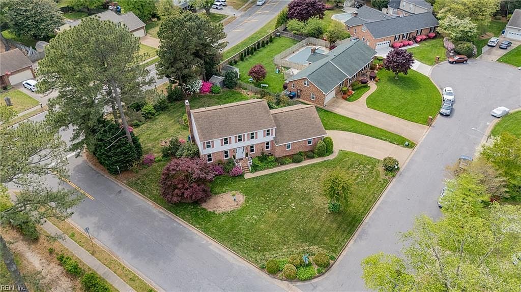 1101 Kings Way Dr Virginia Beach, VA 23455 - Thumbnail 3