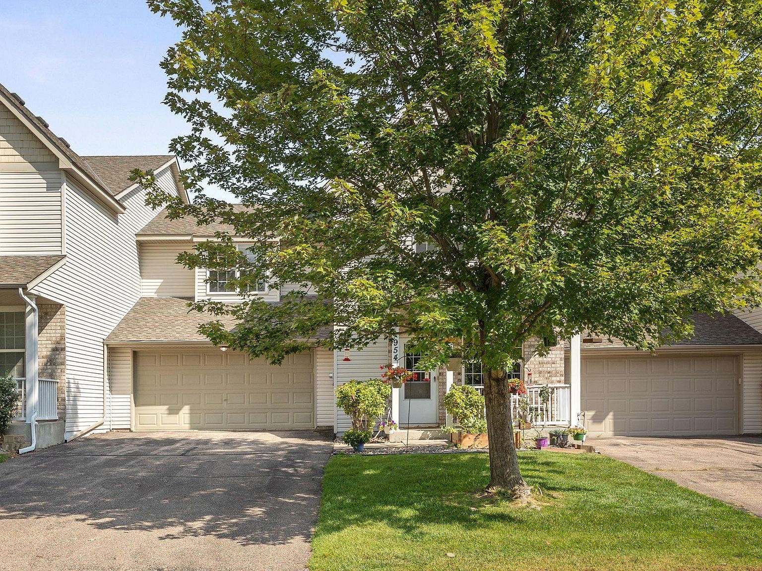 954 Conner St Chaska, MN 55318 - Thumbnail 3