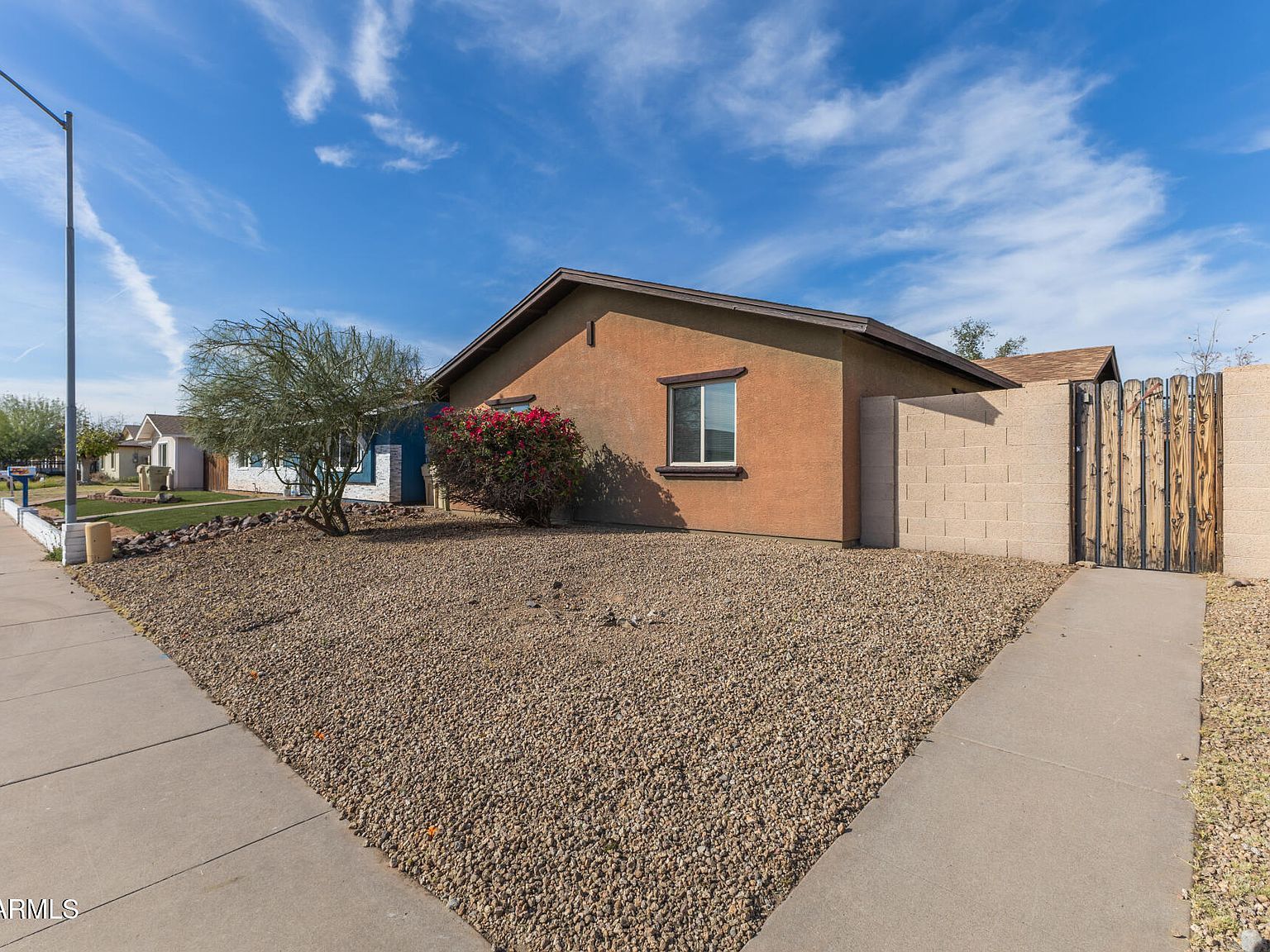 5318 W Mauna Loa Ln Glendale, AZ 85306 - Thumbnail 3