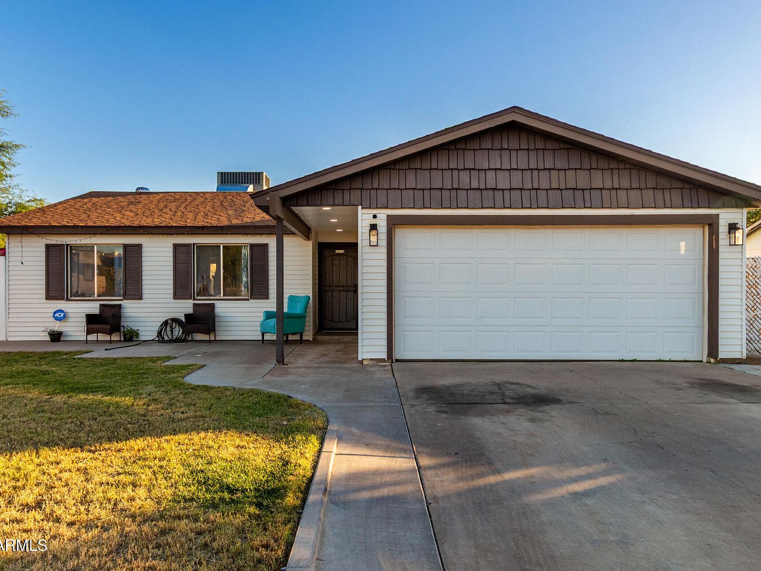 8001 W College Dr Phoenix, AZ 85033 - Thumbnail 3