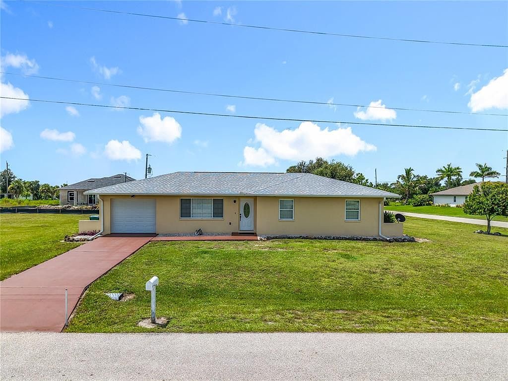 19359 Boulder Ave Pt Charlotte, FL 33954 - Thumbnail 3