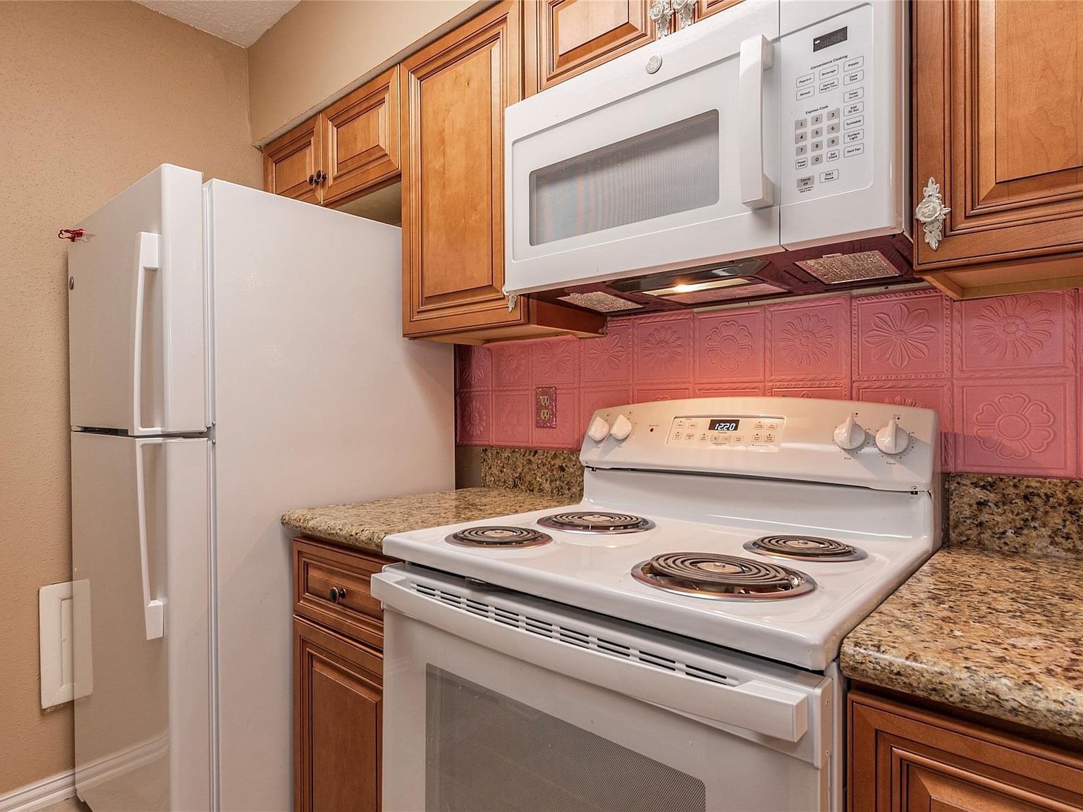 7600 Emmett F Lowry Expy APT 801 Texas City, TX 77591 - Thumbnail 3