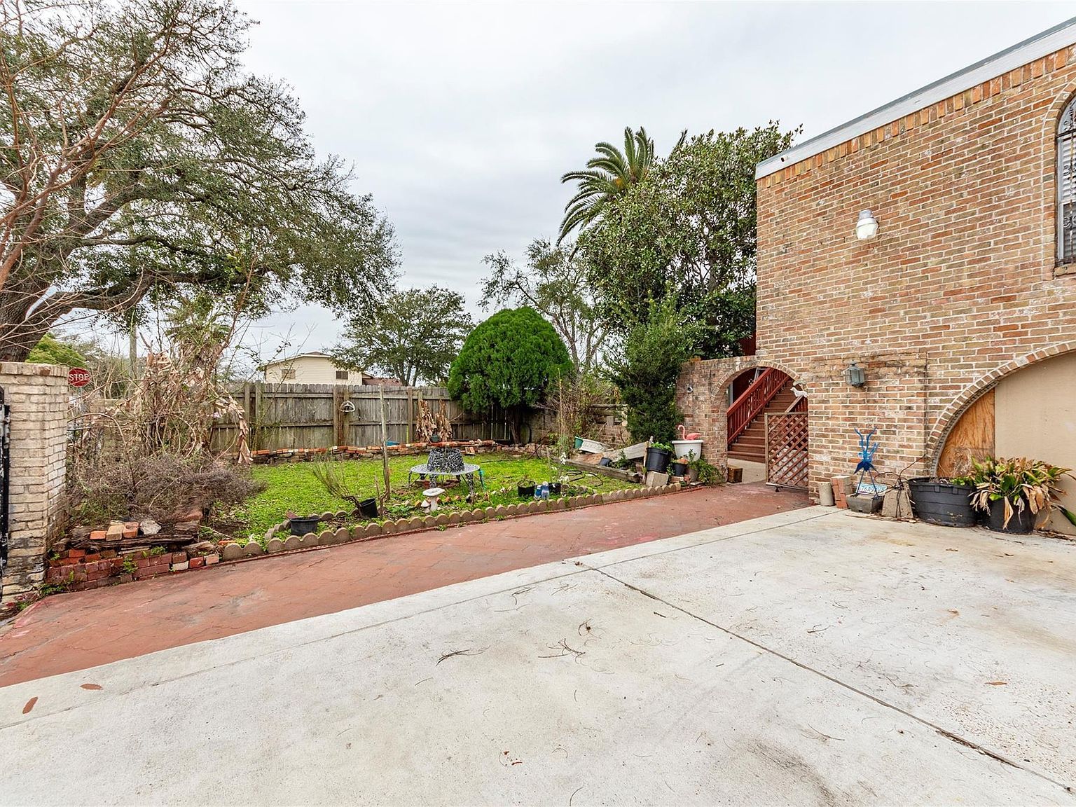 4924 Avenue P 1/2 Galveston, TX 77551 - Thumbnail 3