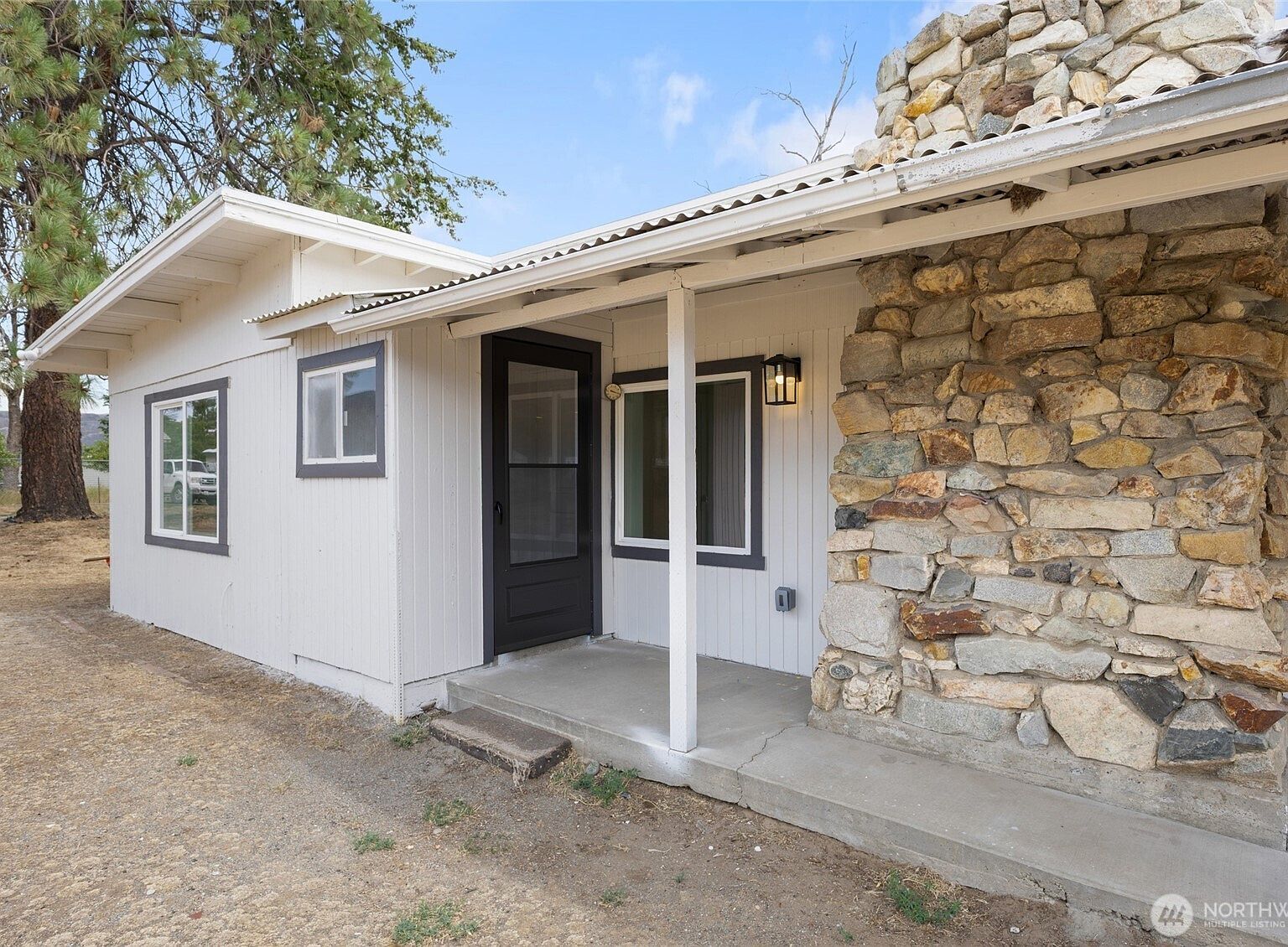 77 Diamond St Electric City, WA 99123 - Thumbnail 3