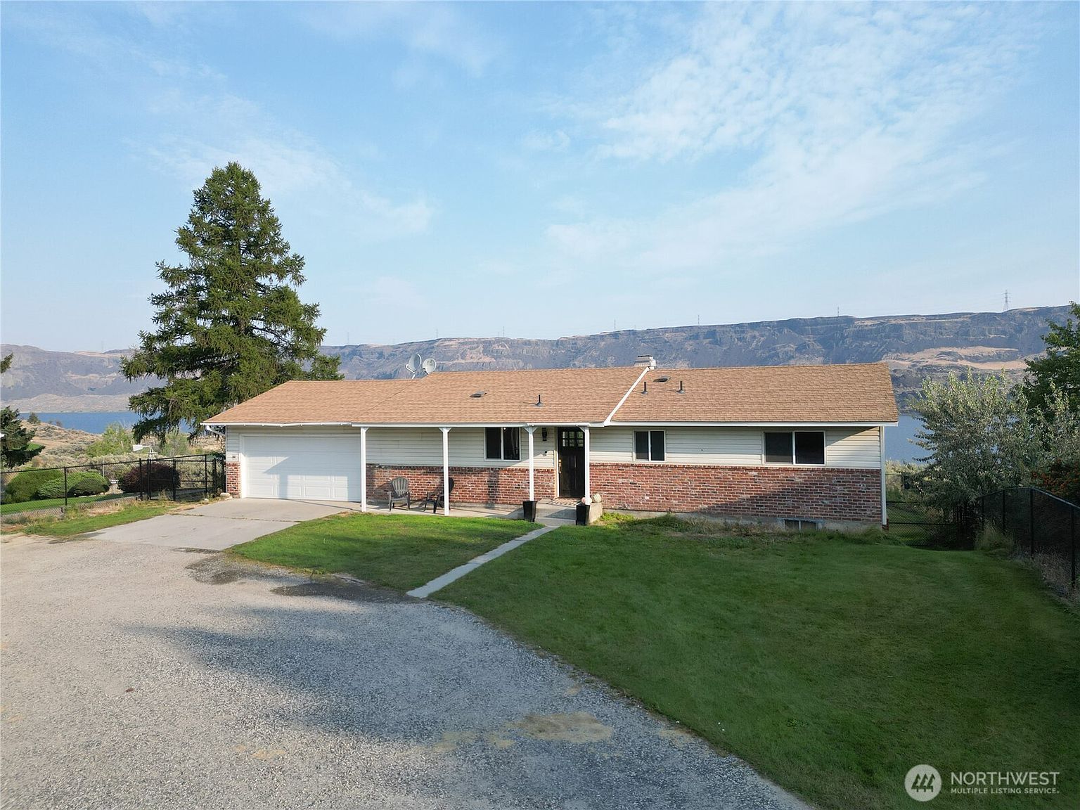 216 Sandy Ln Electric City, WA 99123 - Thumbnail 3