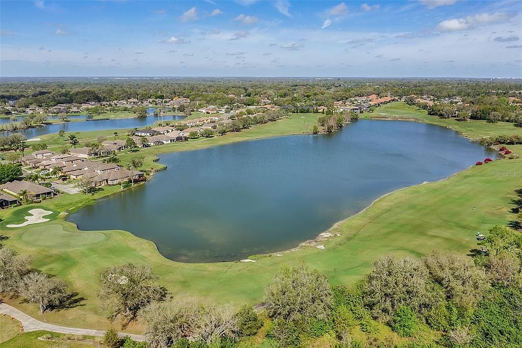 685 Whisper Woods Dr Lakeland, FL 33813 - Thumbnail 3