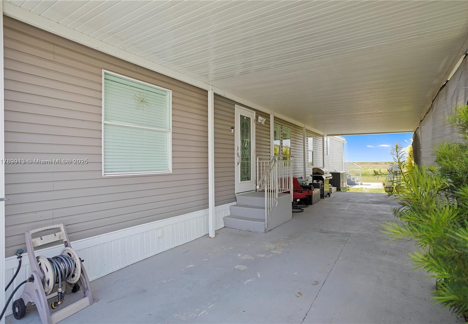 740 NW 219th Ave Pembroke Pines, FL 33029 - Thumbnail 3