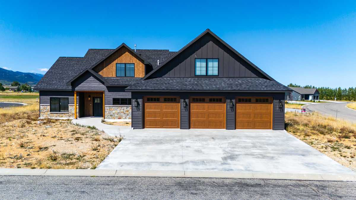 2735 Pine Ridge Road, Red Lodge, MT, USA, 59068 | Single Family