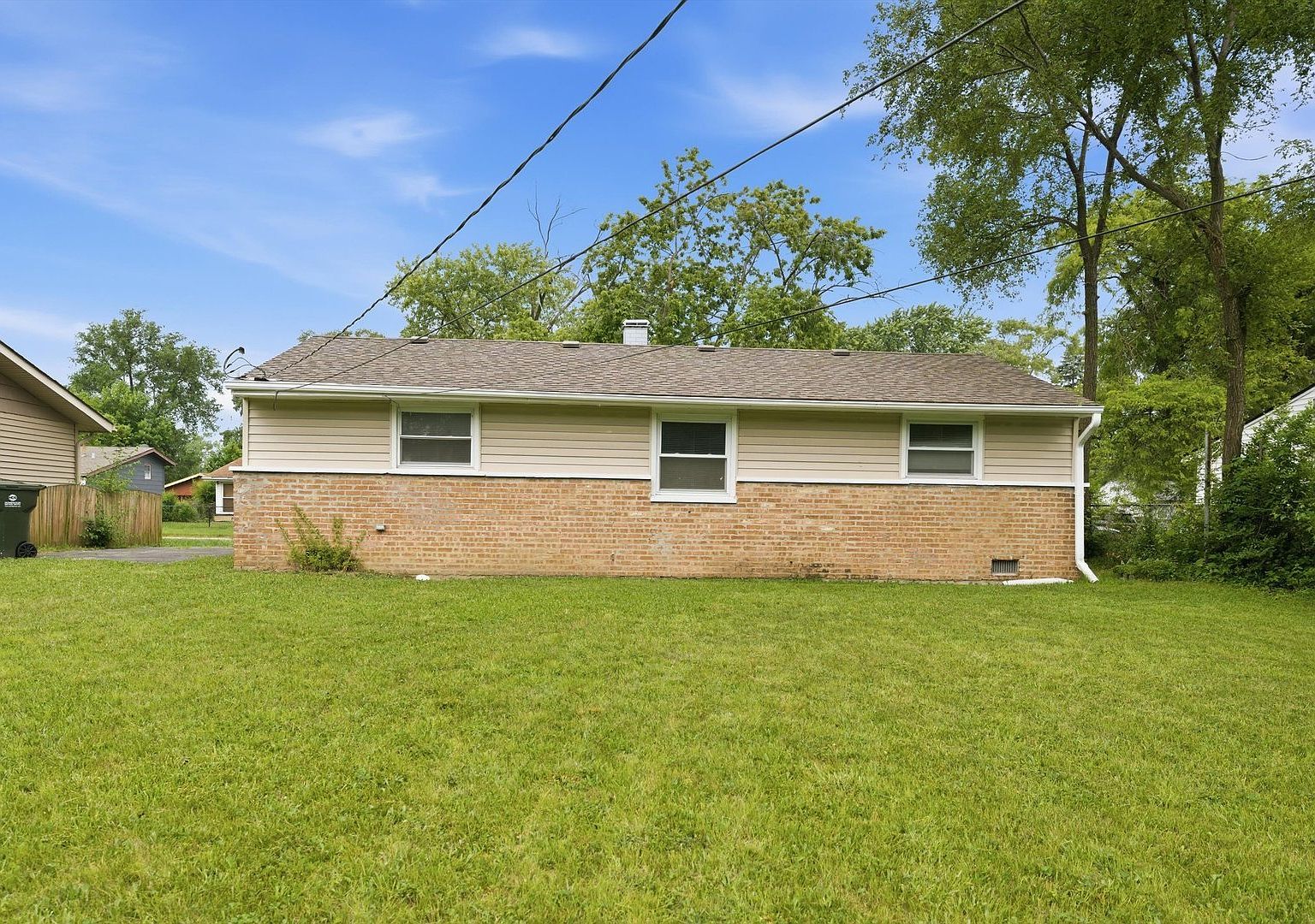 16551 Plymouth Dr Markham, IL 60428 - Thumbnail 3