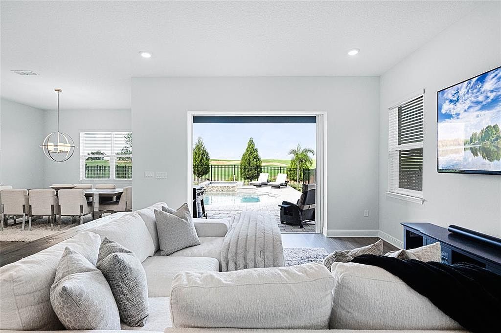 15734 Vetta Dr Montverde, FL 34756 - Thumbnail 3