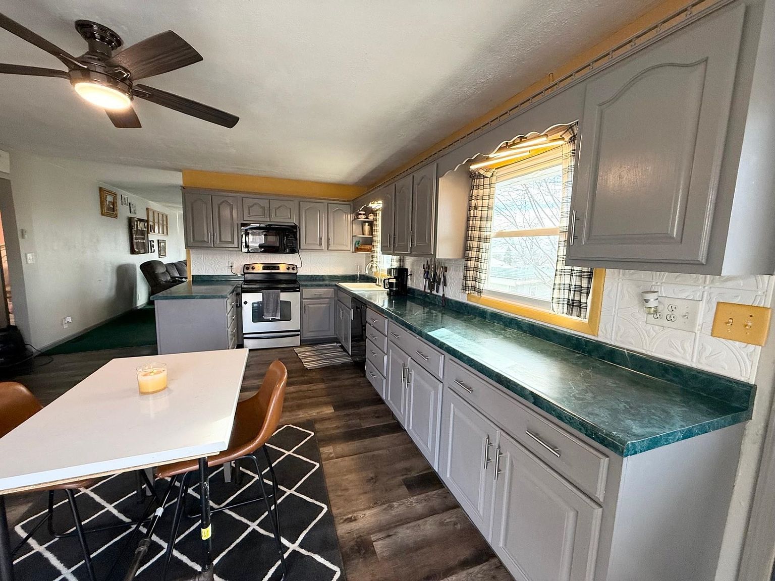 105 19th Dr Norfolk, NE 68701 - Thumbnail 3