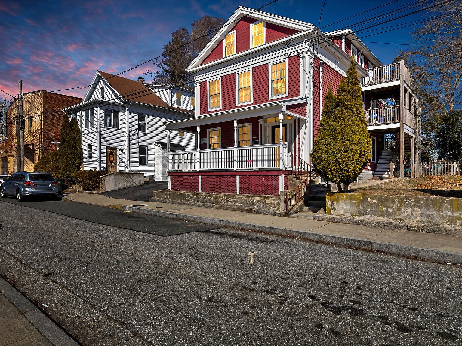 9 Brewer St APT 1 New London, CT 06320 - Thumbnail 3