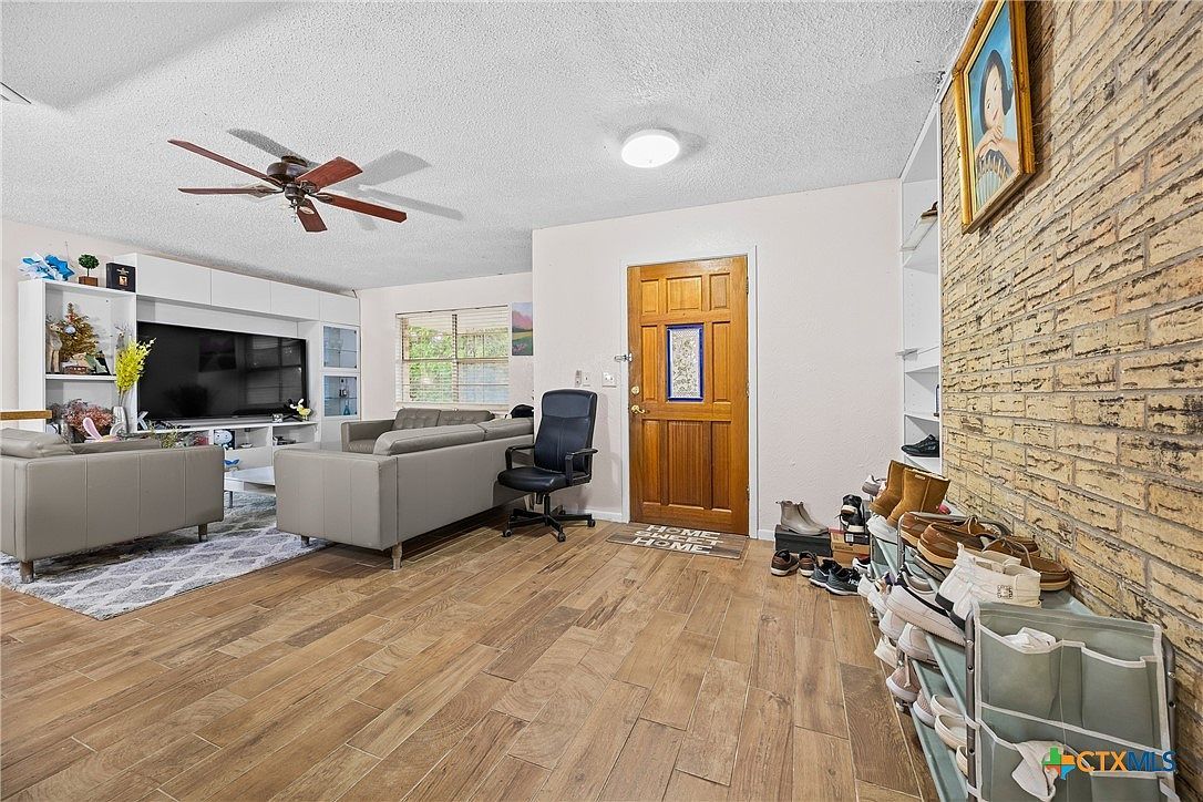 243 County Road 4314 Lampasas, TX 76550 - Thumbnail 3