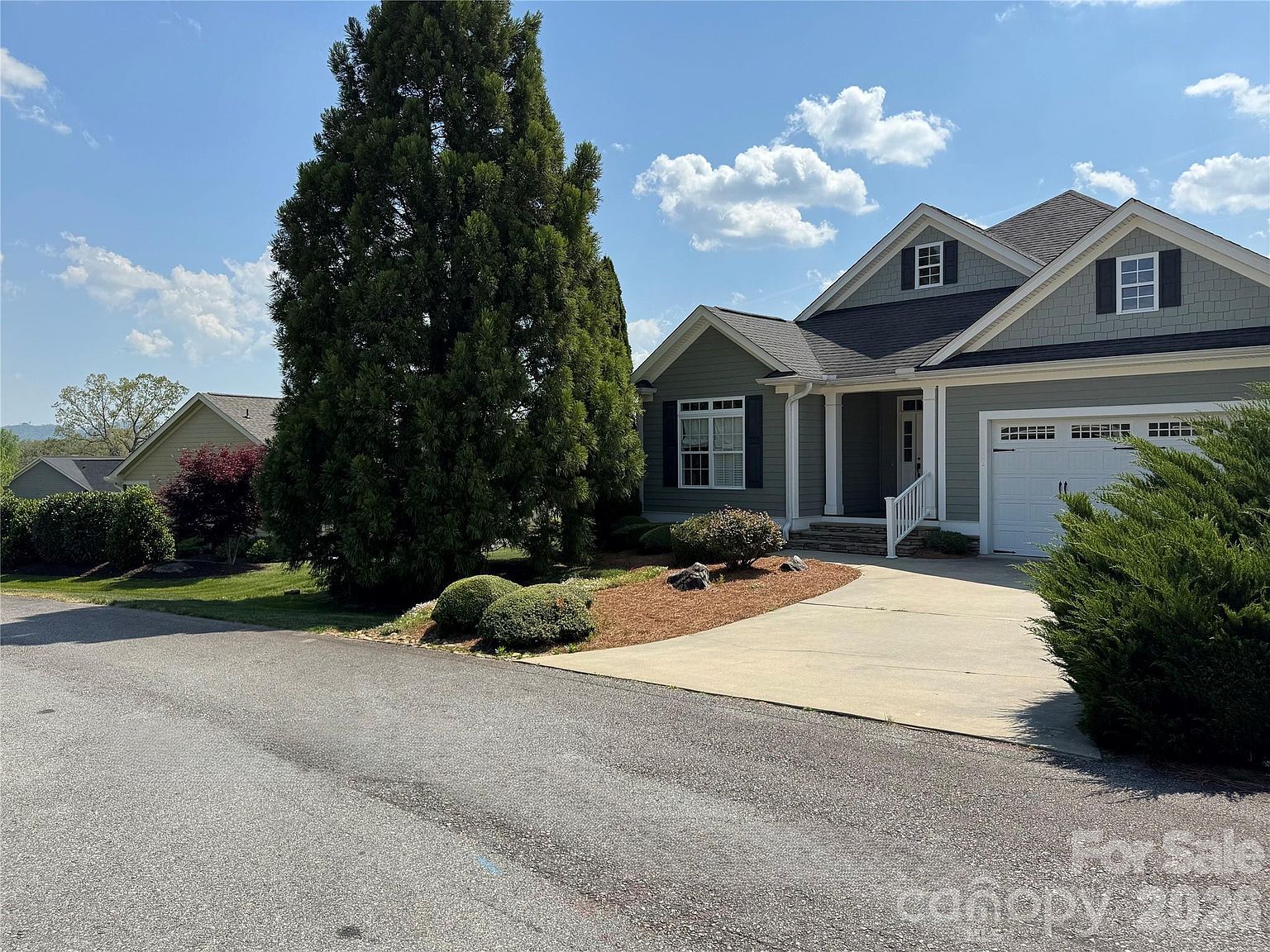 25 Copper Ct Hendersonville, NC 28792 - Thumbnail 3