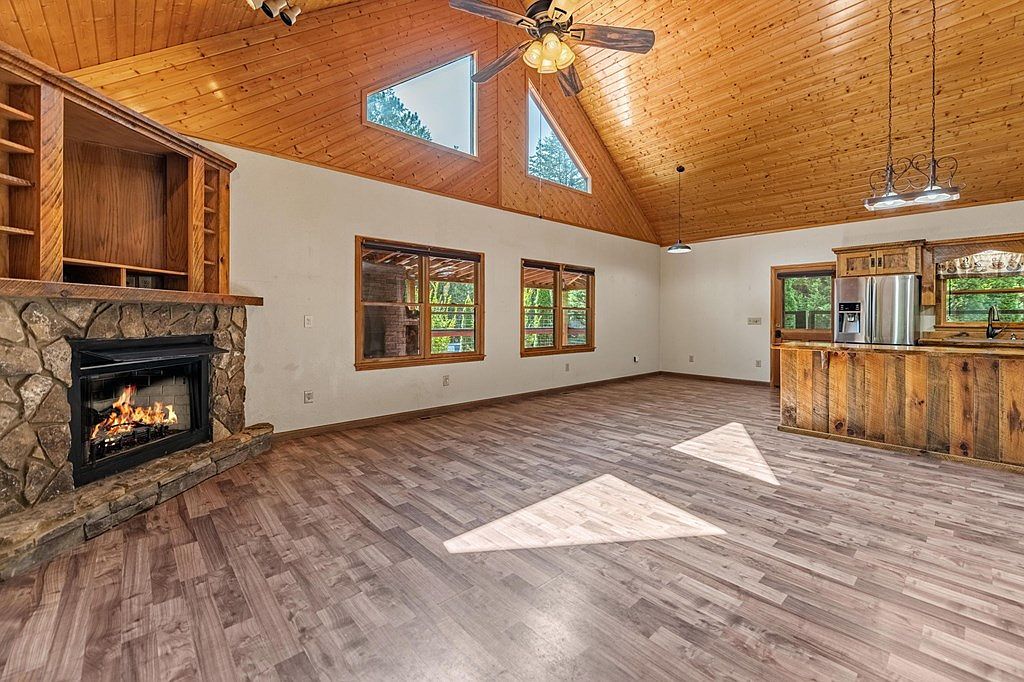 271 Postelle Rd Copperhill, TN 37317 - Thumbnail 3