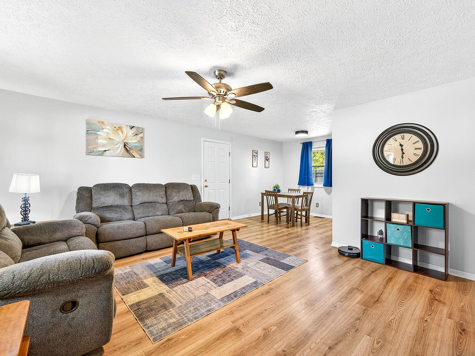 656 Berkshire Dr Seymour, IN 47274 - Thumbnail 3