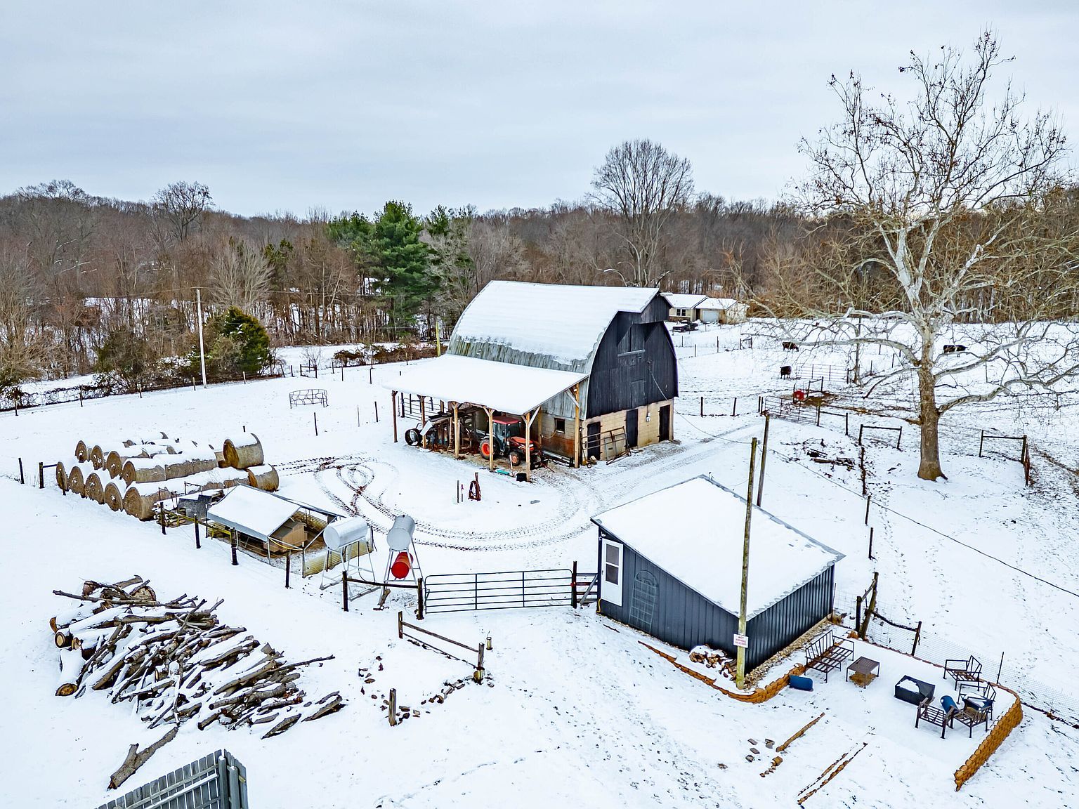 976 Vinegar Hill Rd Bedford, IN 47421 - Thumbnail 3