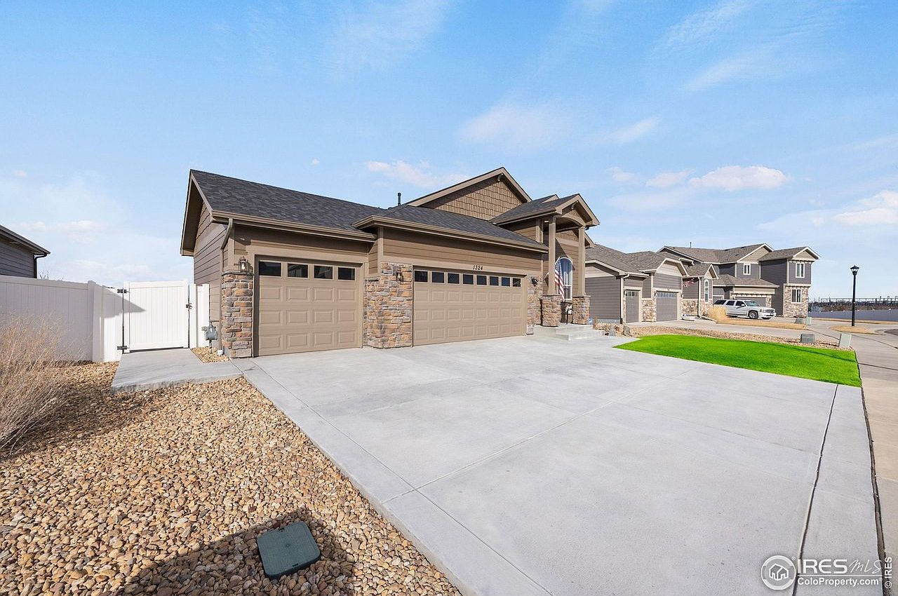 1324 Means Ln Berthoud, CO 80513 - Thumbnail 3