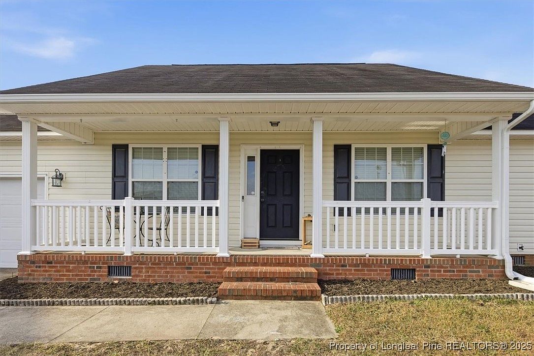 2248 Cliff Swallow Dr Fayetteville, NC 28306 - Thumbnail 3