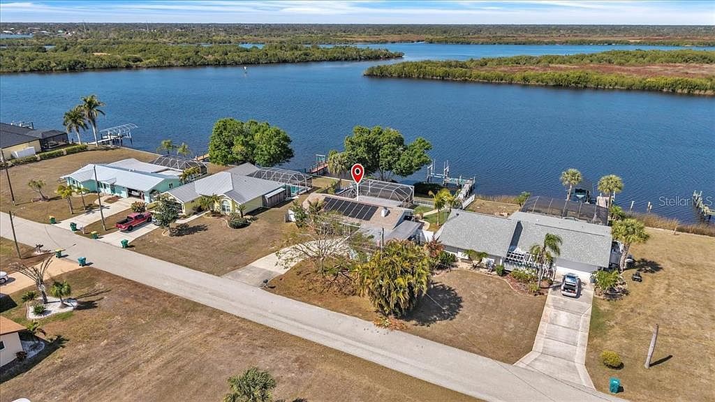2045 River Basin Ter Punta Gorda, FL 33982 - Thumbnail 3