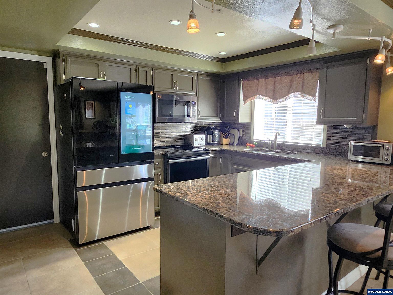 1387 Windsong Ct NW Salem, OR 97304 - Thumbnail 3