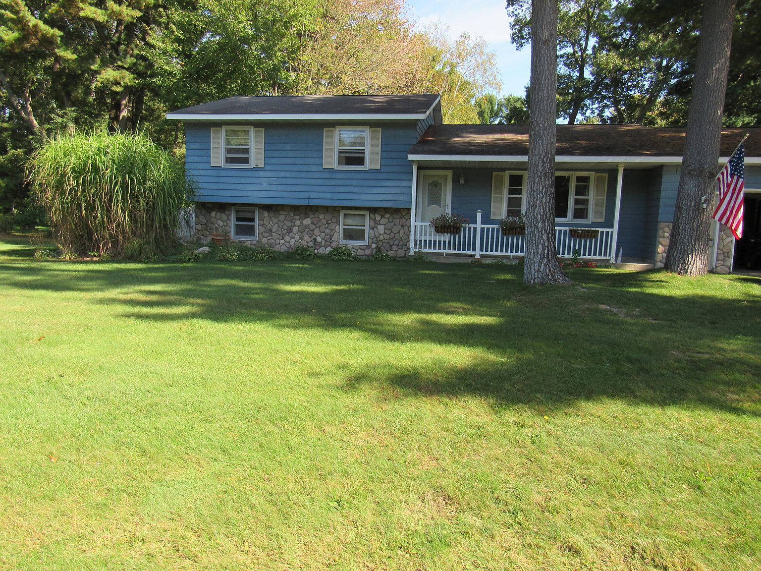 7580 Whitehall Rd Whitehall, MI 49461 - Thumbnail 3