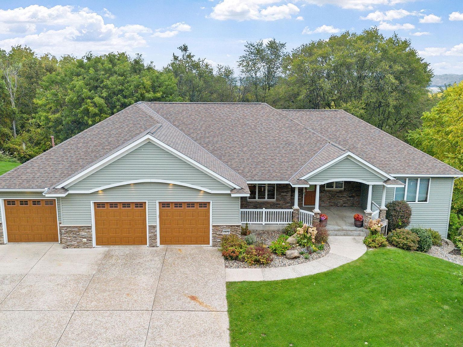 1372 Featherstone Rd Hastings, MN 55033 - Thumbnail 3