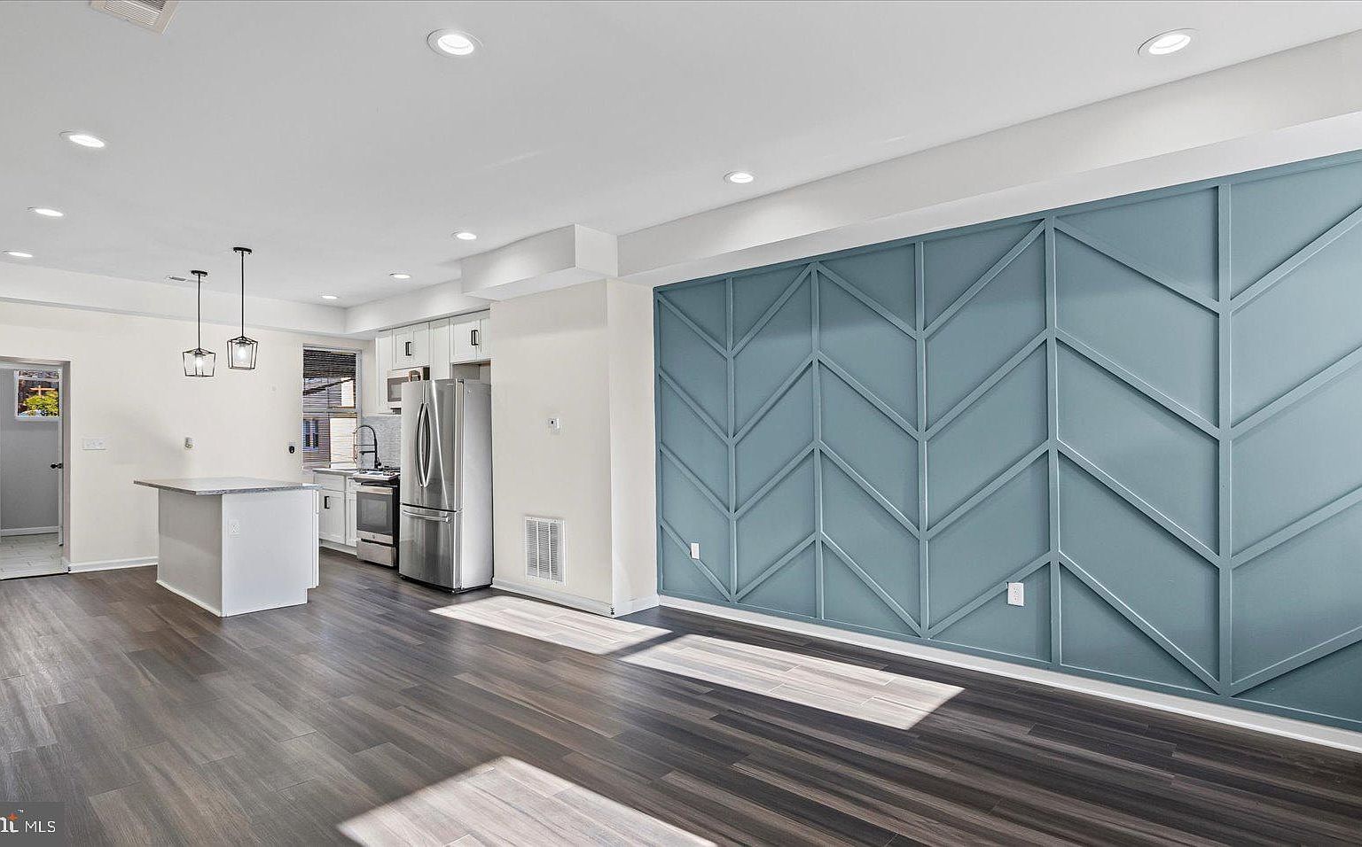 2308 Druid Park Dr Baltimore, MD 21215 - Thumbnail 3