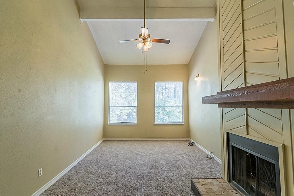 14 Lakeway St Conroe, TX 77304 - Thumbnail 3