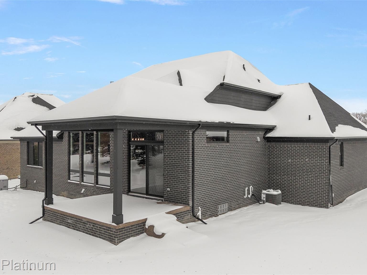 52921 Royal Park Ave Shelby Township, MI 48315 - Thumbnail 3