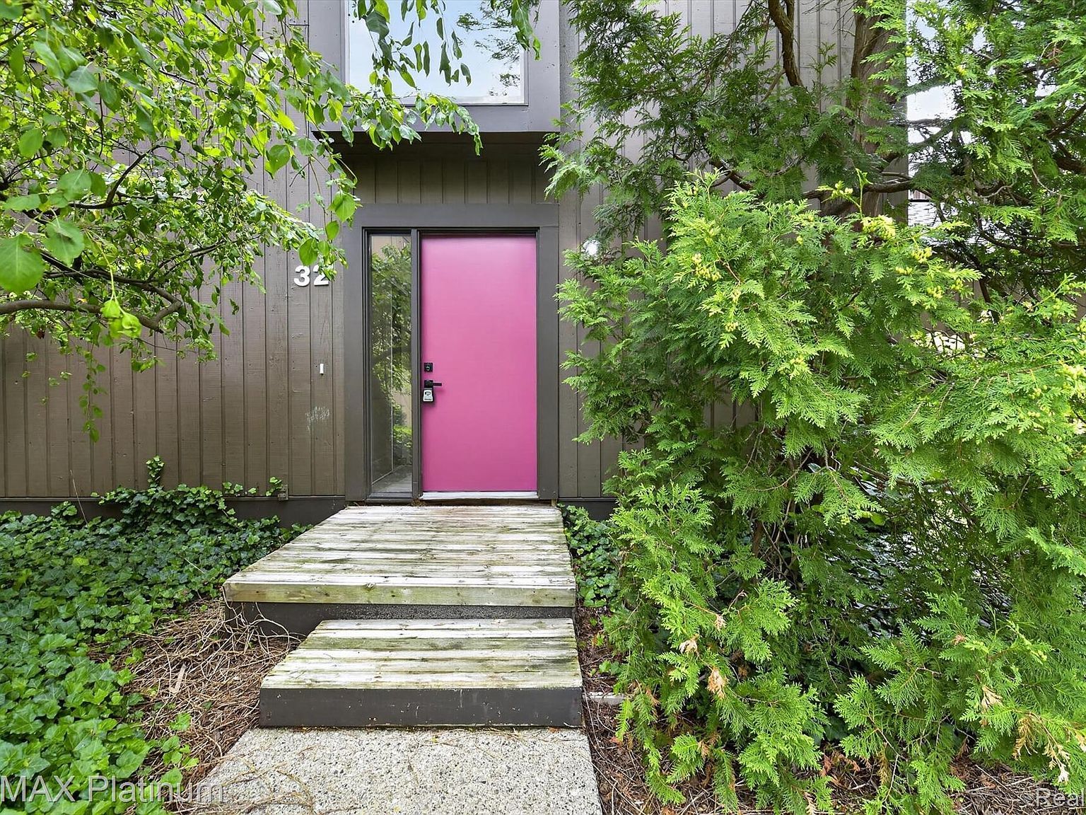 32 Haverhill Ct Ann Arbor, MI 48105 - Thumbnail 3