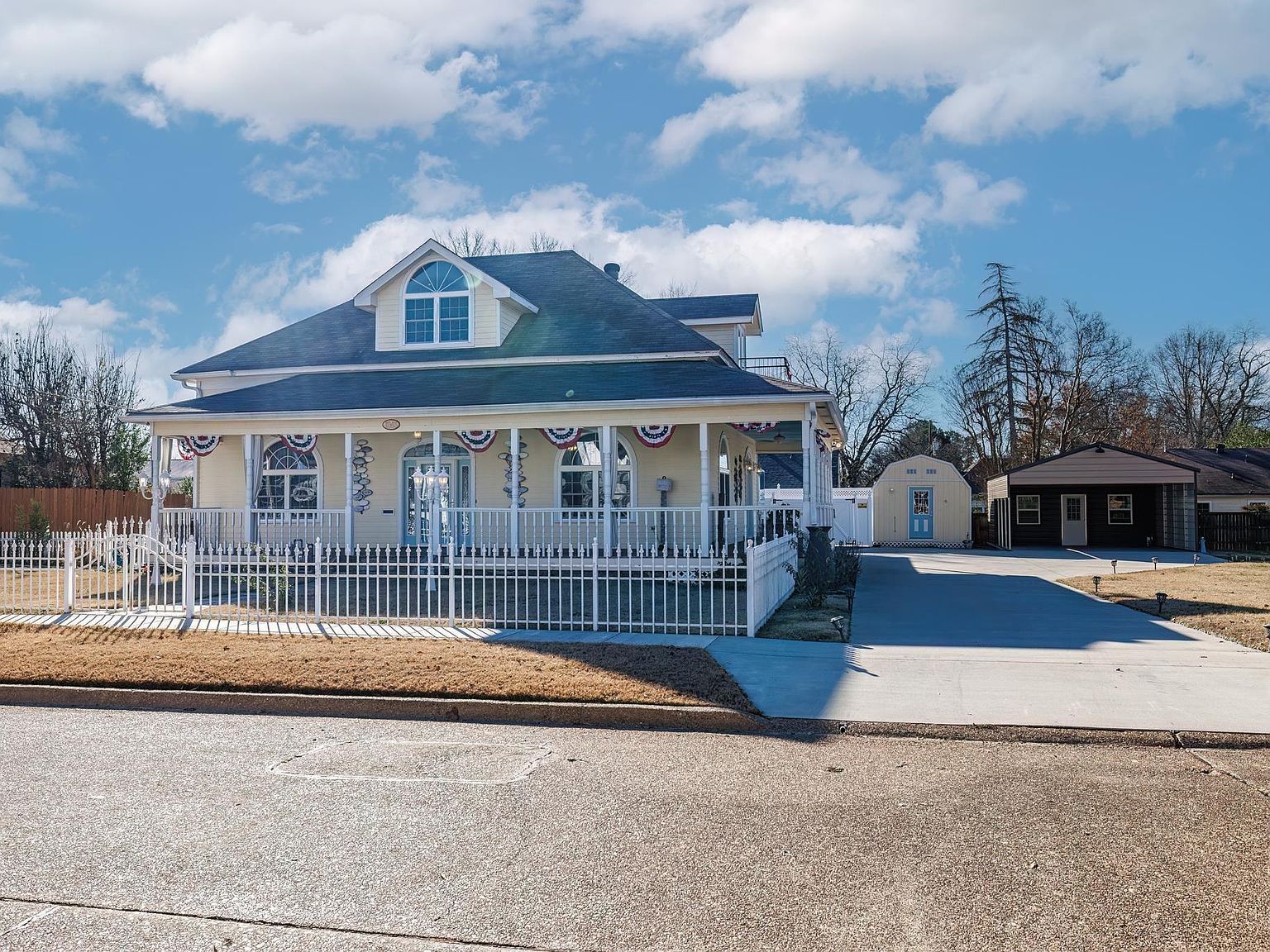 1043 Clinton St Arkadelphia, AR 71923 - Thumbnail 3