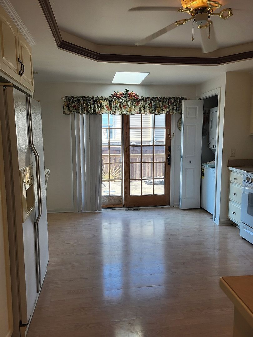 (undisclosed Address) Bedford Park, IL 60501 - Thumbnail 3