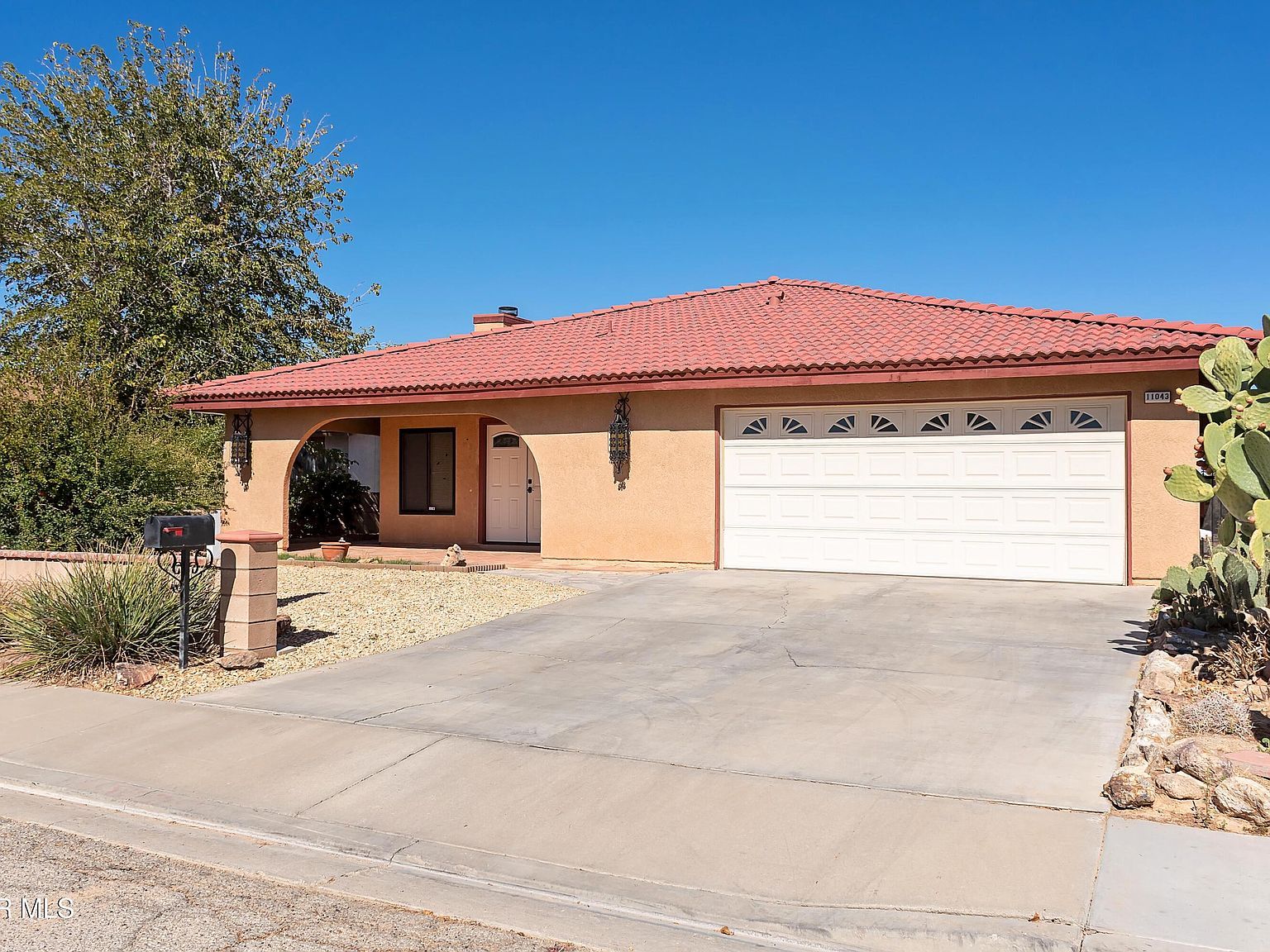 11043 Rome Beauty Dr California City, CA 93505 - Thumbnail 3