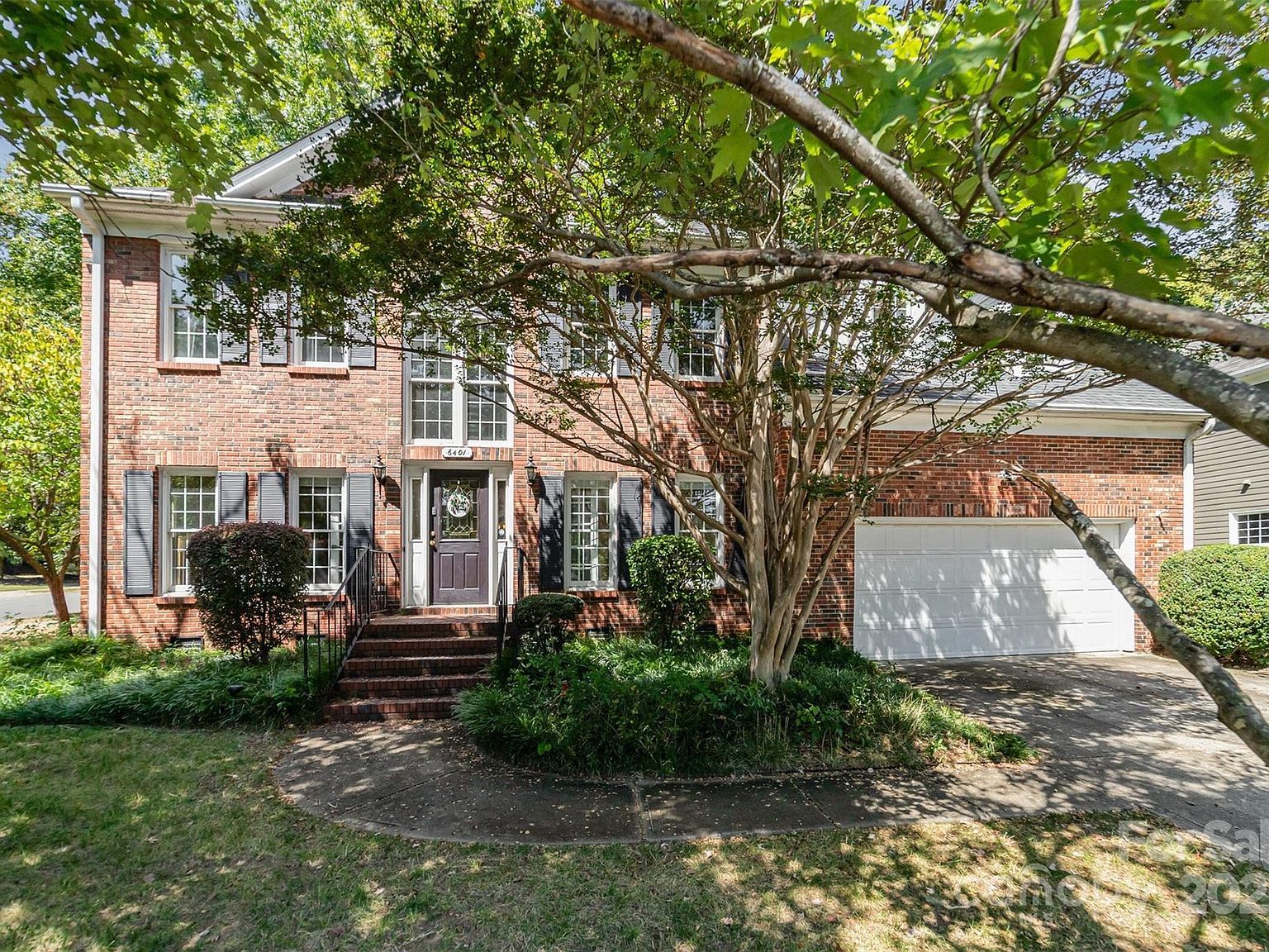 6401 Morningsong Ln Charlotte, NC 28269 - Thumbnail 3