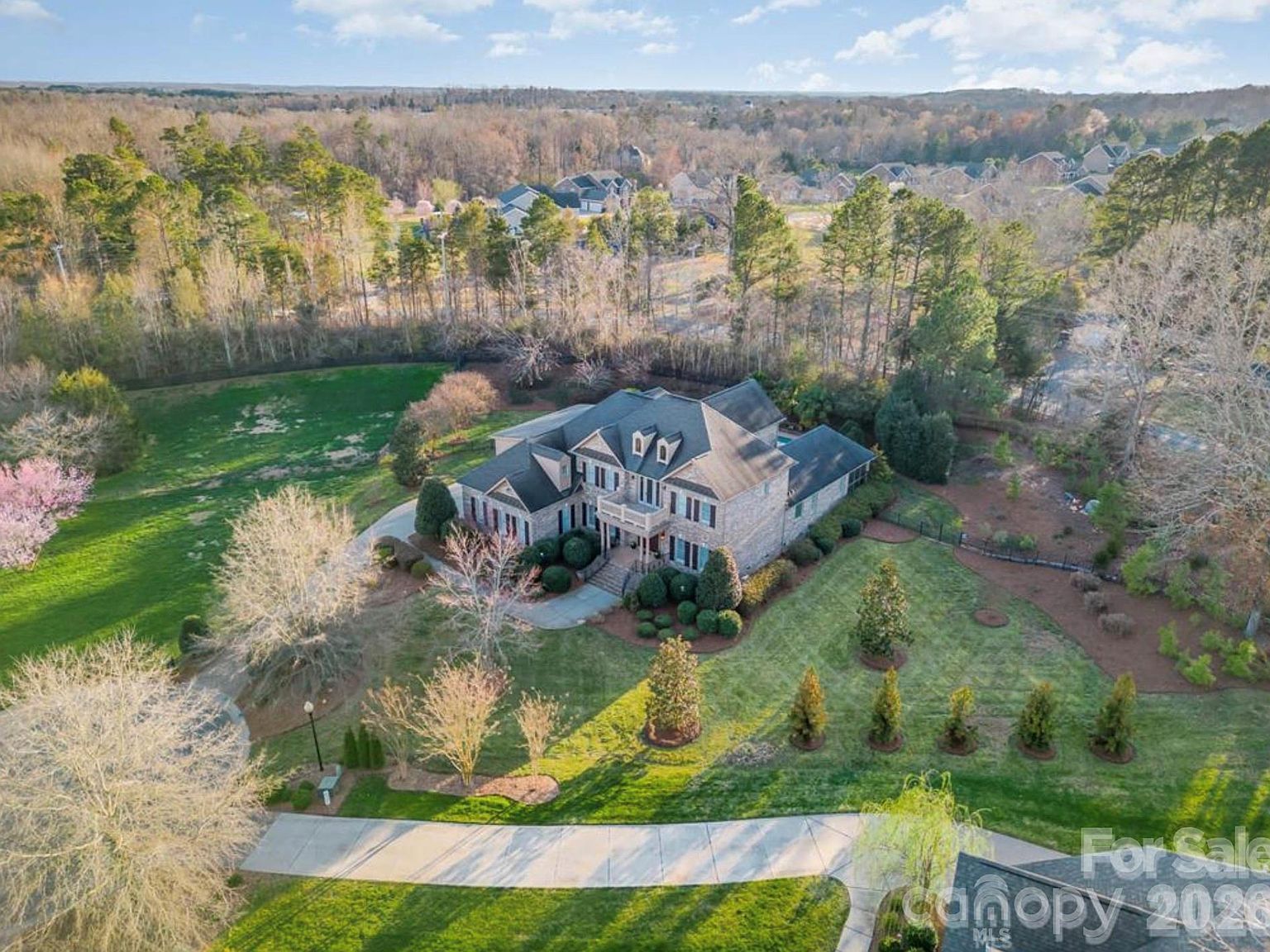 4004 Quintessa Dr Matthews, NC 28104 - Thumbnail 3