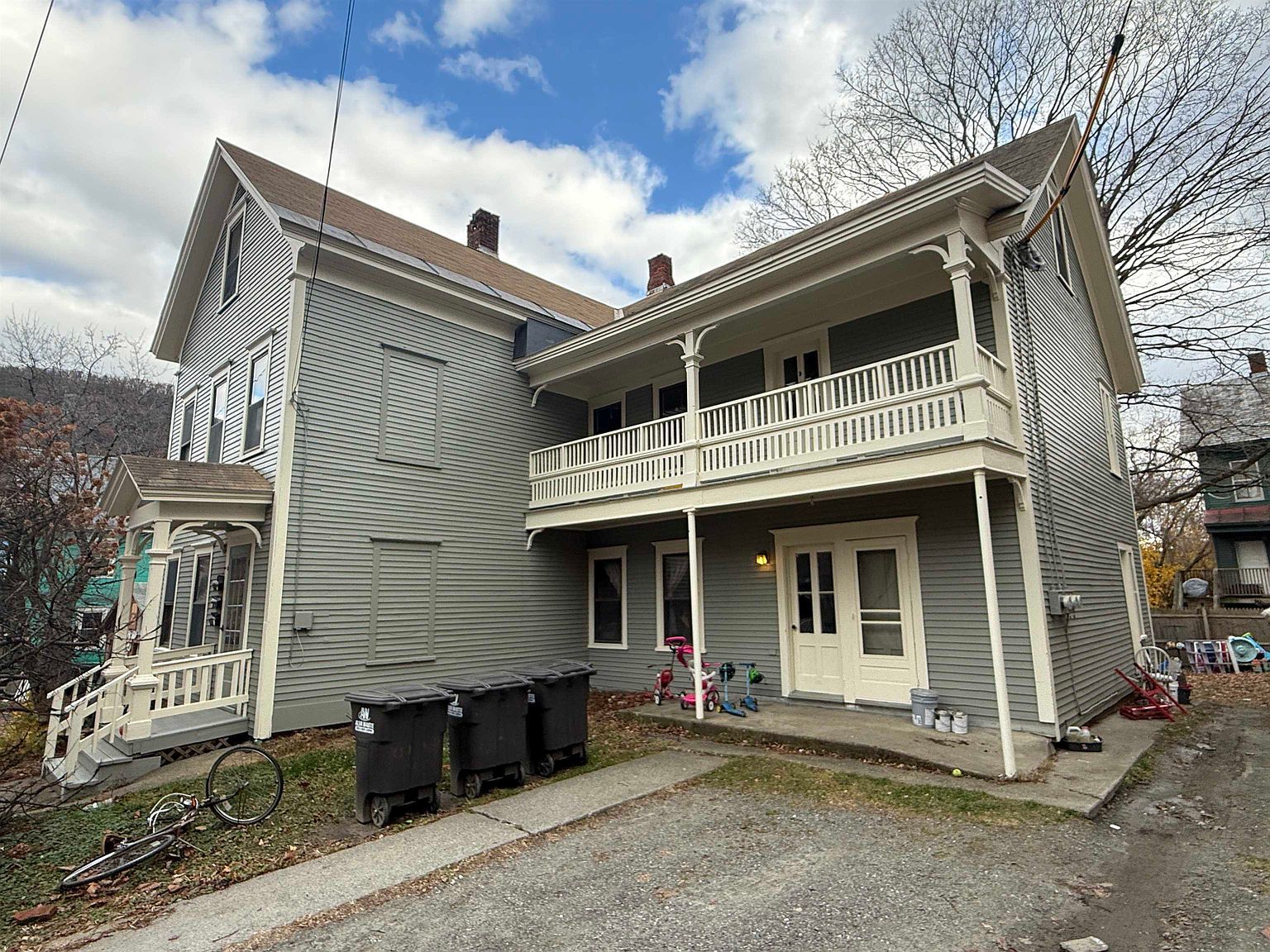 36 Barker St Bellows Falls, VT 05101 - Thumbnail 3