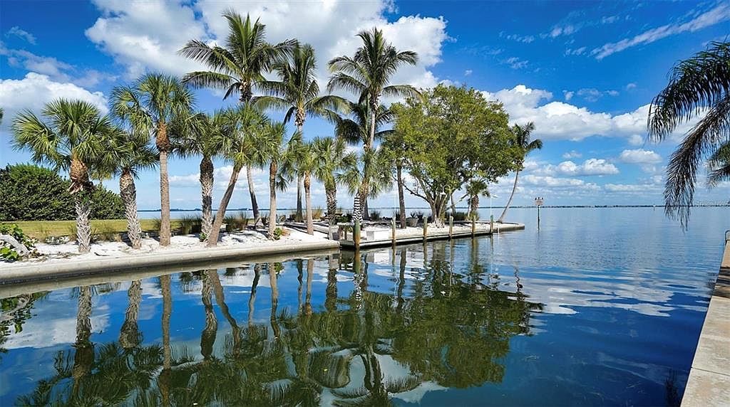 4976 Gulf Of Mexico Dr #18 Longboat Key, FL 34228 - Thumbnail 3