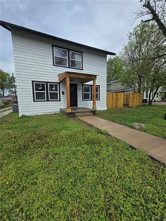 106 W Neosho St Iola, KS 66749 - Thumbnail 3