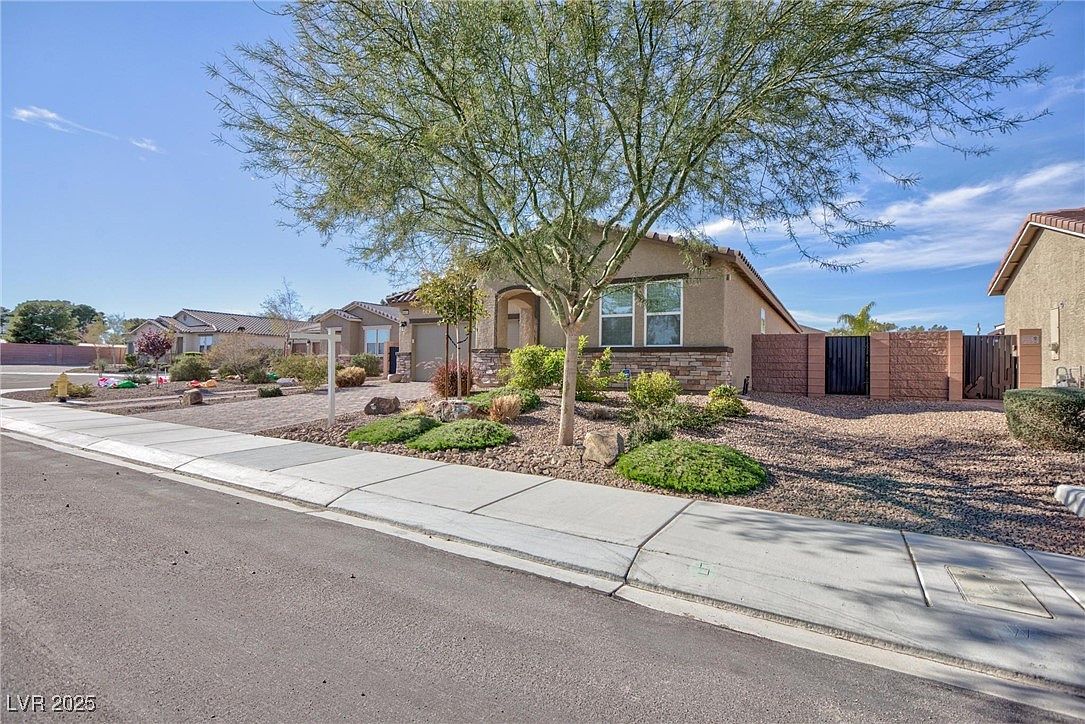 6951 Cinder Crow Ct Las Vegas, NV 89131 - Thumbnail 3